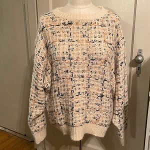 NWT. Illa Illa. Chenoa ivory sweater.